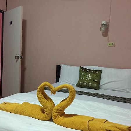 Marina Ao Nang Guesthouse Esterno foto