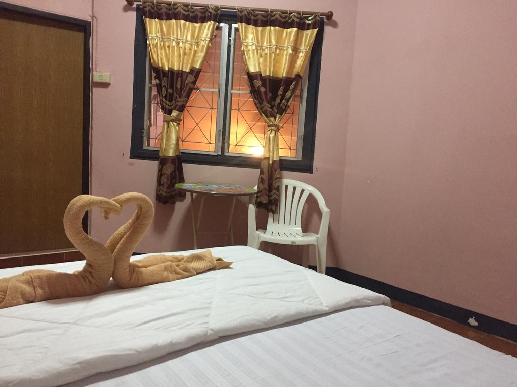 Marina Ao Nang Guesthouse Esterno foto