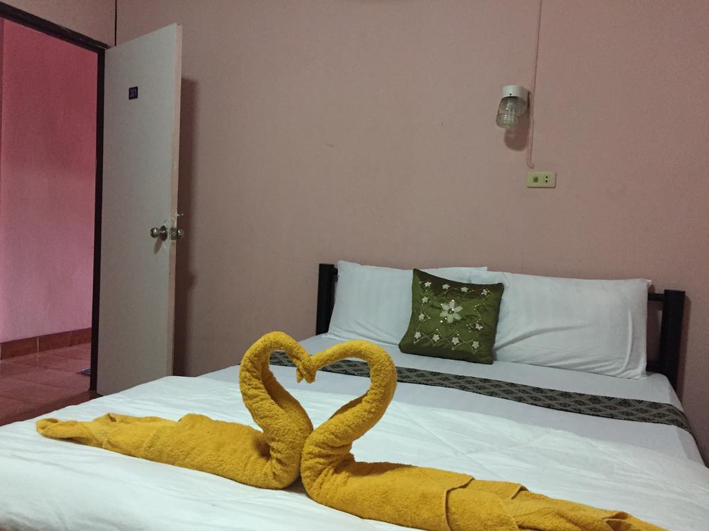 Marina Ao Nang Guesthouse Esterno foto